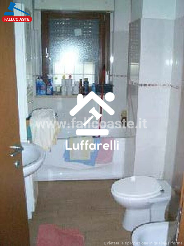Immagine di APPARTAMENTO VIA RIOLA SARDO – ROMA