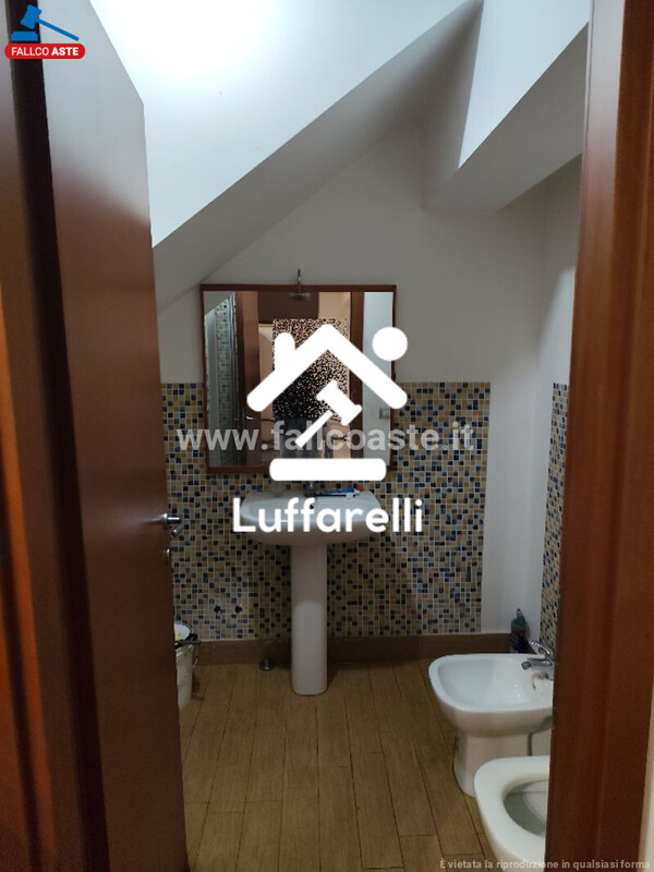 Immagine di APPARTAMENTO VIA RIOLA SARDO – ROMA