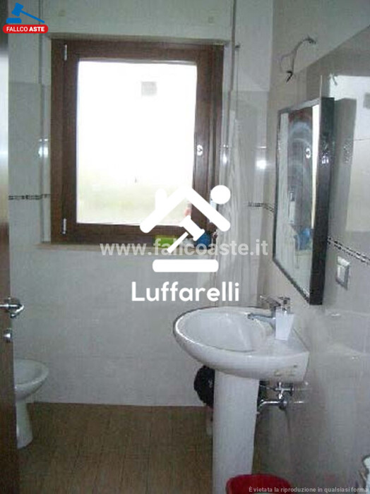 Immagine di APPARTAMENTO VIA RIOLA SARDO – ROMA