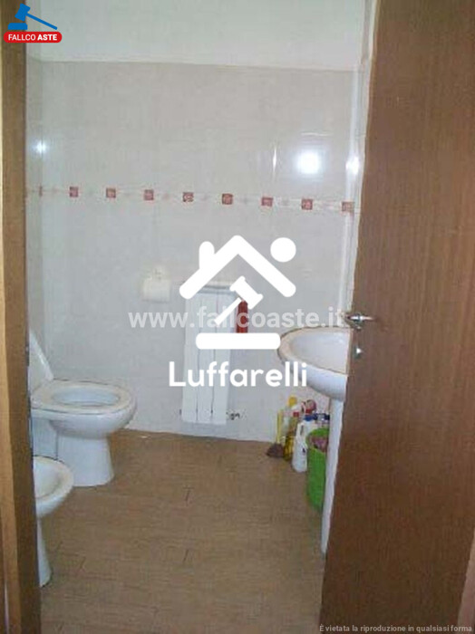 Immagine di APPARTAMENTO VIA RIOLA SARDO – ROMA