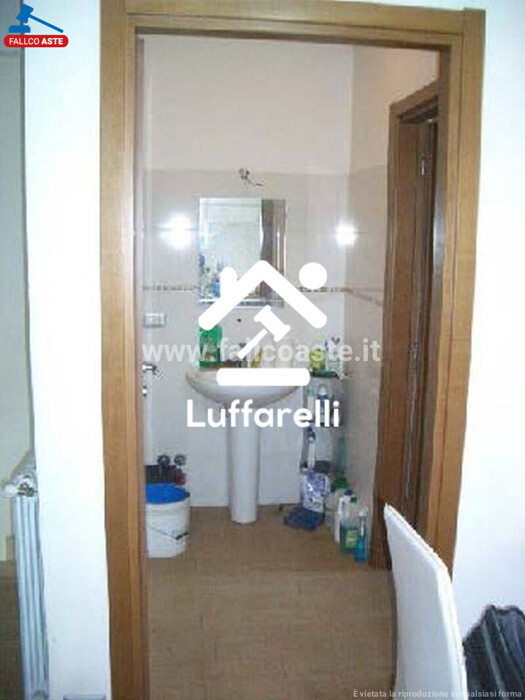 Immagine di APPARTAMENTO VIA RIOLA SARDO – ROMA