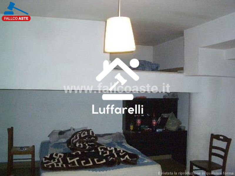 Immagine di APPARTAMENTO VIA RIOLA SARDO – ROMA