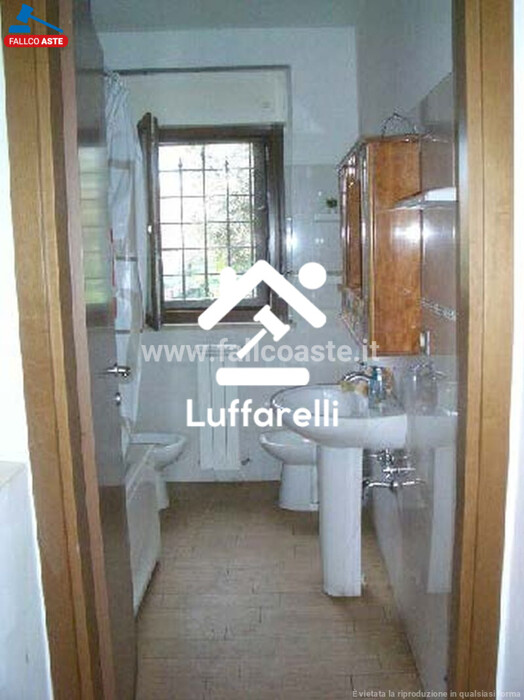 Immagine di APPARTAMENTO VIA RIOLA SARDO – ROMA