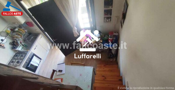 LOCALE COMMERCIALE VIA FIAMIGNANO - ROMA — foto 4