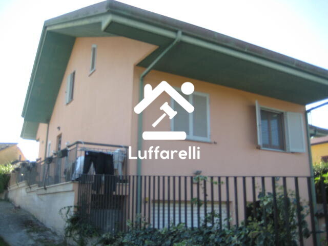 Immagine di CASA / VILLA VIA COLLE COTTORINO – FROSINONE