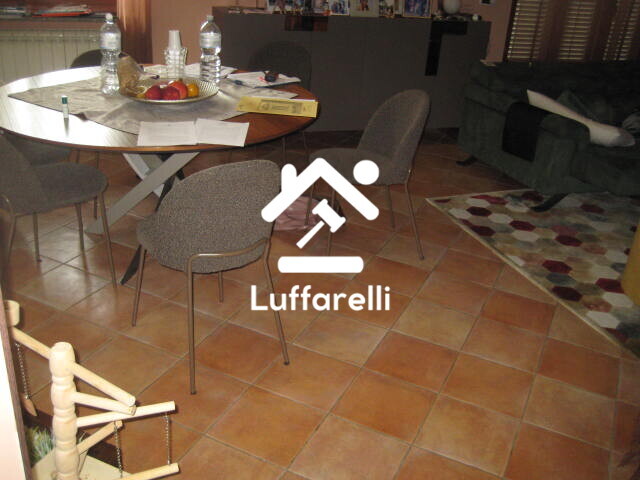 Immagine di CASA / VILLA VIA COLLE COTTORINO – FROSINONE
