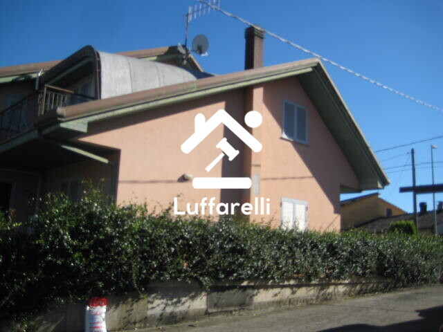 Immagine di CASA / VILLA VIA COLLE COTTORINO – FROSINONE