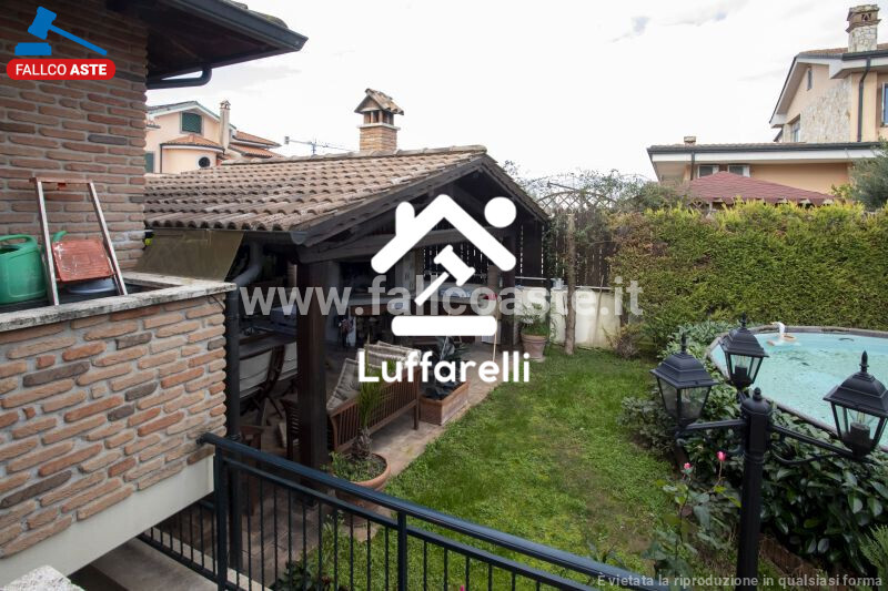 Immagine di CASA / VILLA VIA VICOVARO – GUIDONIA MONTECELIO