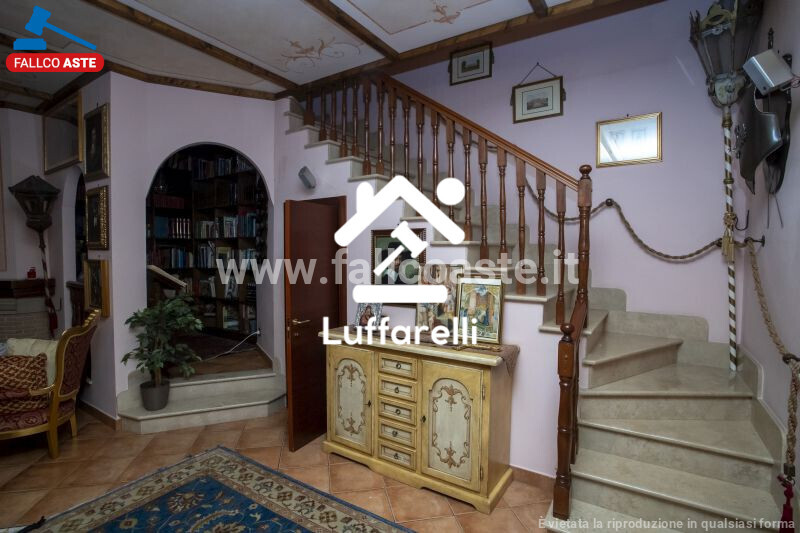 Immagine di CASA / VILLA VIA VICOVARO – GUIDONIA MONTECELIO