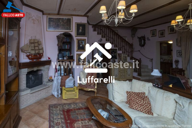 Immagine di CASA / VILLA VIA VICOVARO – GUIDONIA MONTECELIO
