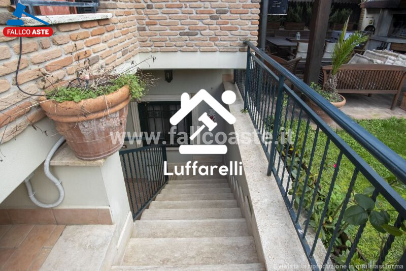 Immagine di CASA / VILLA VIA VICOVARO – GUIDONIA MONTECELIO