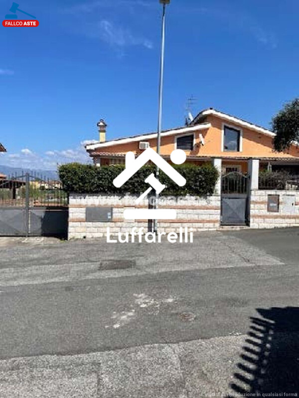 Immagine di APPARTAMENTO VIA BALSORANO – ROMA