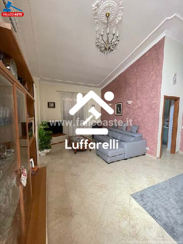 Immagine di APPARTAMENTO VIA BALSORANO – ROMA