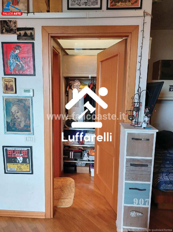 Immagine di APPARTAMENTO VIA DEL MAGGIOLINO – ROMA