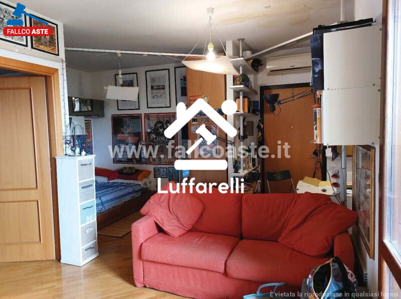 Immagine di APPARTAMENTO VIA DEL MAGGIOLINO – ROMA