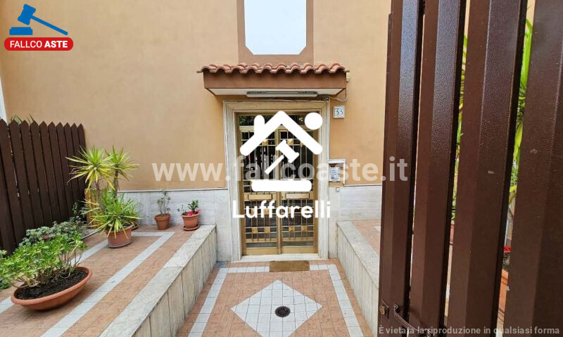 Immagine di APPARTAMENTO VIA DELLE AZALEE – ROMA