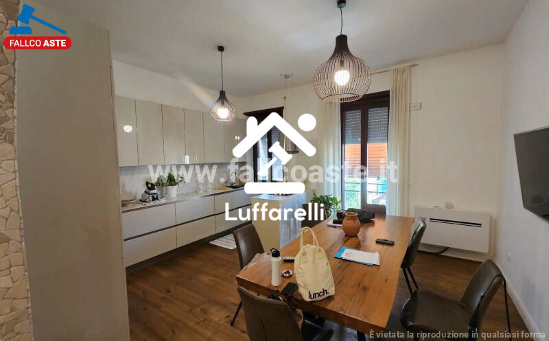 Immagine di APPARTAMENTO VIA DELLE AZALEE – ROMA
