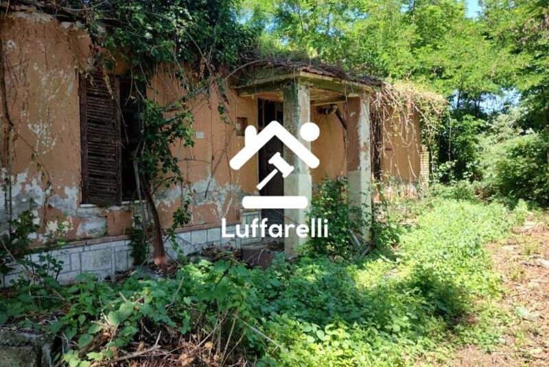 Immagine di ATTIVITÀ RICETTIVE / SCOPO COMMERCIALE VIA G.MARCONI – CISTERNA DI LATINA