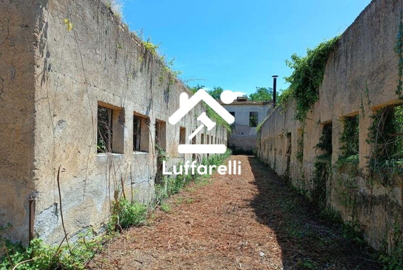 Immagine di ATTIVITÀ RICETTIVE / SCOPO COMMERCIALE VIA G.MARCONI – CISTERNA DI LATINA