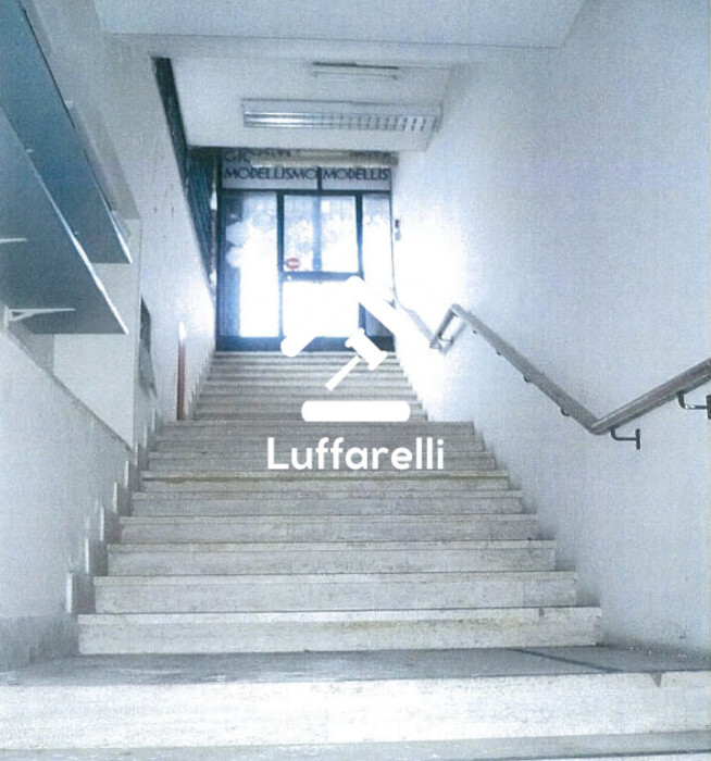 Immagine di DEPOSITO / MAGAZZINO VIA ANNIA REGILLA – ROMA