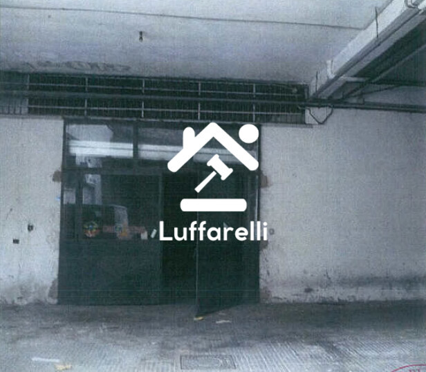 Immagine di DEPOSITO / MAGAZZINO VIA ANNIA REGILLA – ROMA