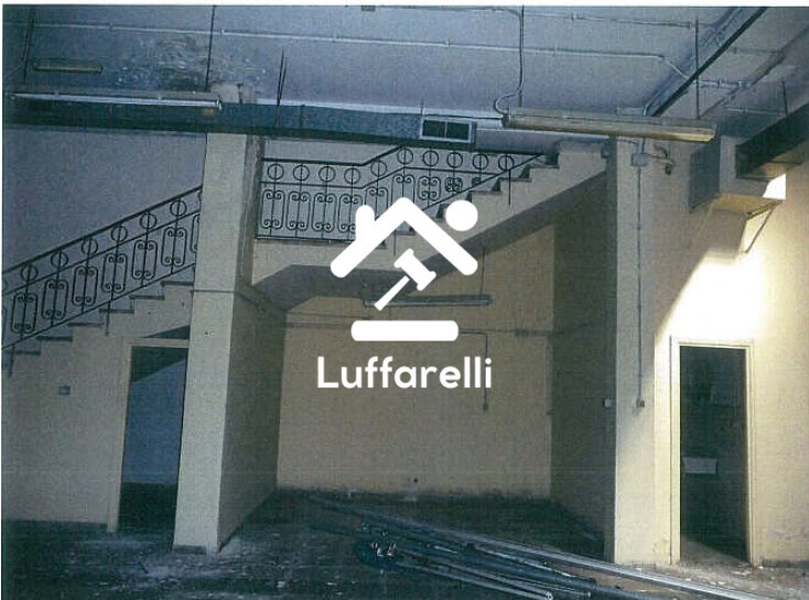 Immagine di DEPOSITO / MAGAZZINO VIA ANNIA REGILLA – ROMA