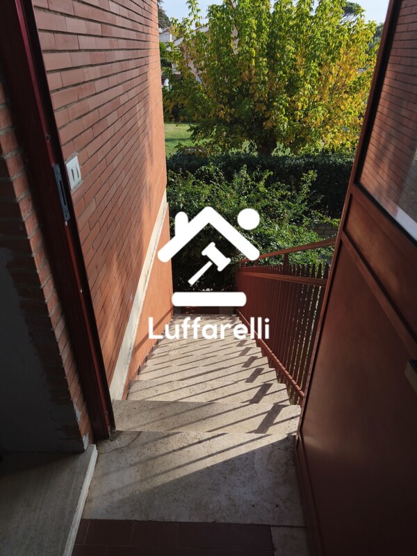 Immagine di CASA / VILLA VIA DELL’ORSA MAGGIORE 28 – ARDEA