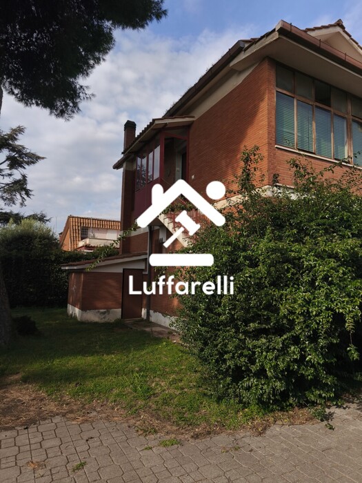 Immagine di CASA / VILLA VIA DELL’ORSA MAGGIORE 28 – ARDEA