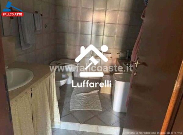 APPARTAMENTO CORSO VITTORIO EMANUELE - CAVE — foto 8