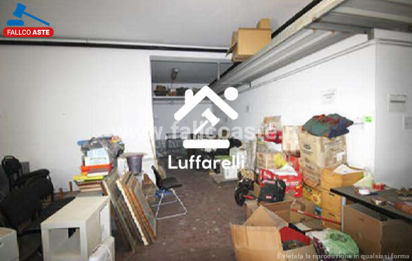 GARAGE / POSTO AUTO VIA VAIANO - ROMA — foto 2