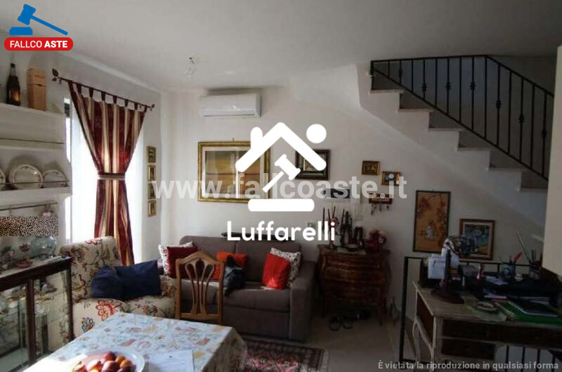 Immagine di CASA / VILLA VIA PALMOLI – ROMA