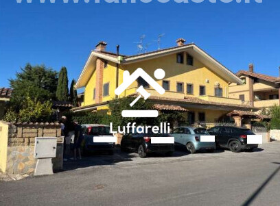 Immagine di CASA / VILLA VIA LUIGI PIRANDELLO – TIVOLI