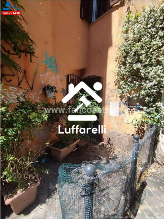 Immagine di DEPOSITO / MAGAZZINO VIA DEL CIPRESSO – ROMA