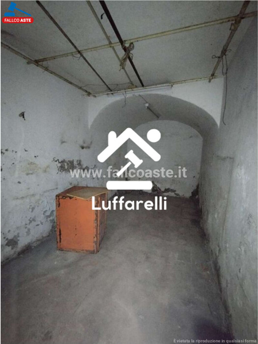 Immagine di DEPOSITO / MAGAZZINO VIA DEL CIPRESSO – ROMA