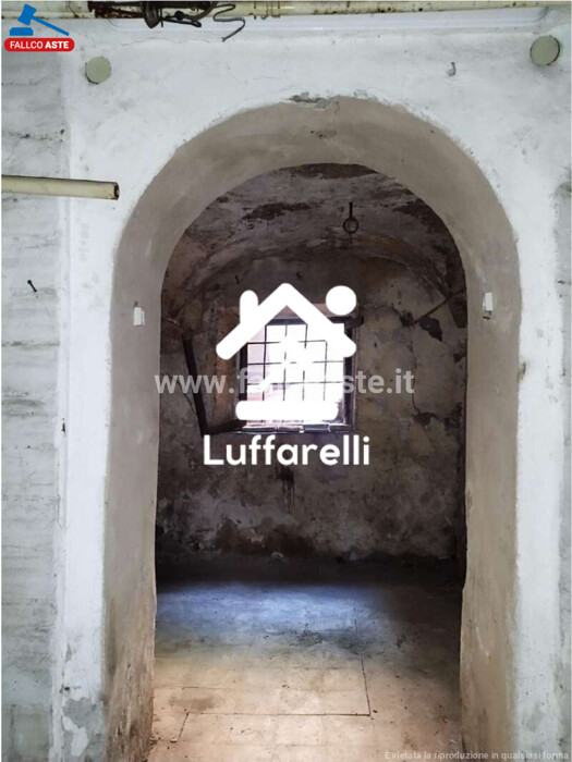 Immagine di DEPOSITO / MAGAZZINO VIA DEL CIPRESSO – ROMA