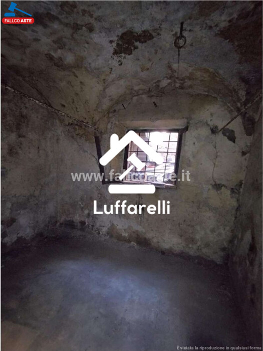 Immagine di DEPOSITO / MAGAZZINO VIA DEL CIPRESSO – ROMA