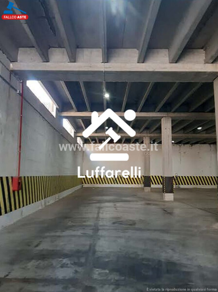 AUTORIMESSA VIA DI GROTTA DI GREGNA - ROMA — foto 4