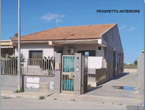DEPOSITO / MAGAZZINO VIA PALMIRO TOGLIATTI - COMISO