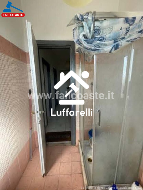 Immagine di APPARTAMENTO VIA CORTONA – ROMA
