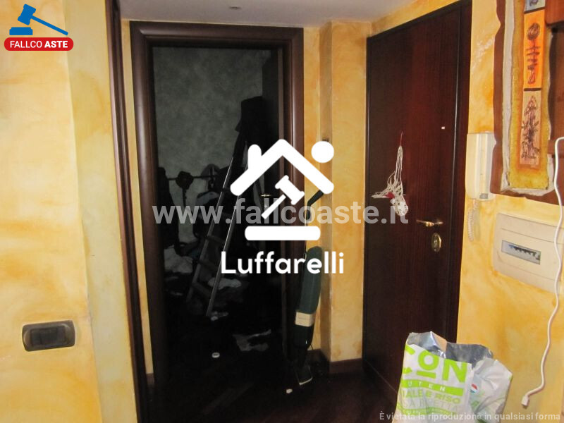 Immagine di APPARTAMENTO VIA DI CASAL DEL MARMO – ROMA