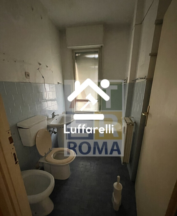 Immagine di APPARTAMENTO VIA BOVA – ROMA