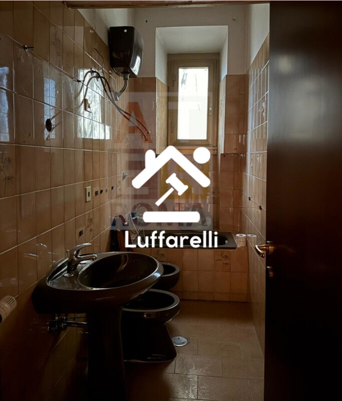 Immagine di APPARTAMENTO VIA ANNIO FELICE – ROMA