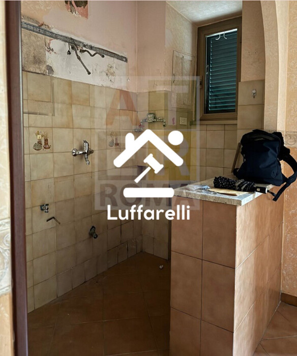 Immagine di APPARTAMENTO VIA ANNIO FELICE – ROMA