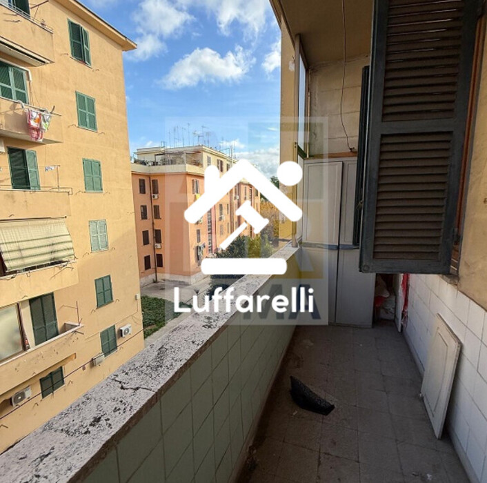 Immagine di APPARTAMENTO VIA ANNIO FELICE – ROMA