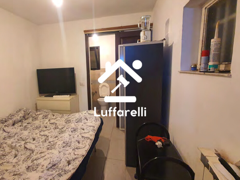 Immagine di DEPOSITO / MAGAZZINO VIA IGINO PETRONE – ROMA