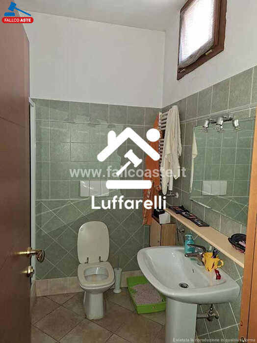 Immagine di CASA / VILLA VIA GARDONE RIVIERA – ROMA