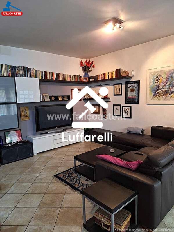 Immagine di CASA / VILLA VIA GARDONE RIVIERA – ROMA