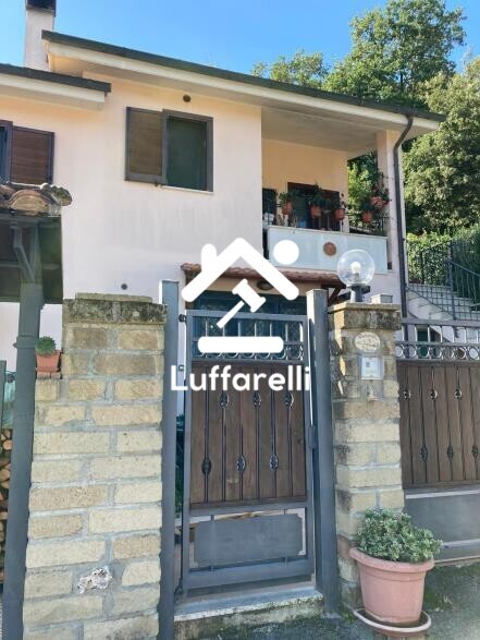 Immagine di CASA / VILLA VIA SOLARUSSA – FIUMICINO
