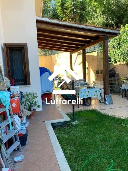 Immagine di CASA / VILLA VIA SOLARUSSA – FIUMICINO