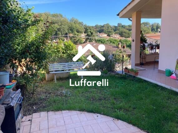 Immagine di CASA / VILLA VIA SOLARUSSA – FIUMICINO